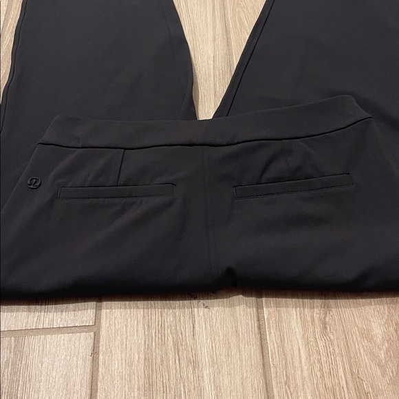 Lululemon Tapered Leg Mid-Rise Work Trouser Pants 7/8 Length Black Sz S 4-6 - Picture 7 of 12